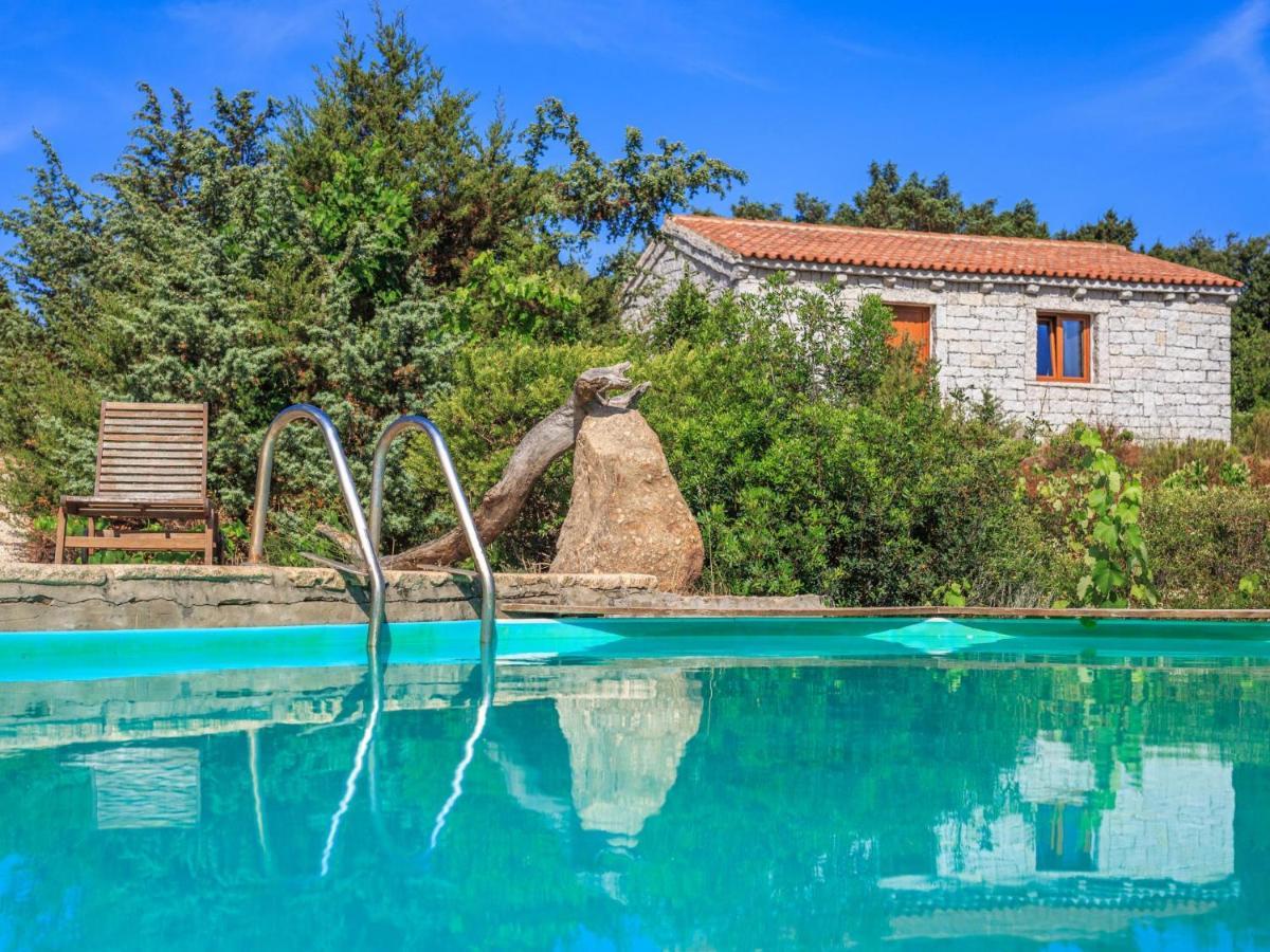 A Mare Di Ginepri 08D Bilo Apartman Badesi Kültér fotó